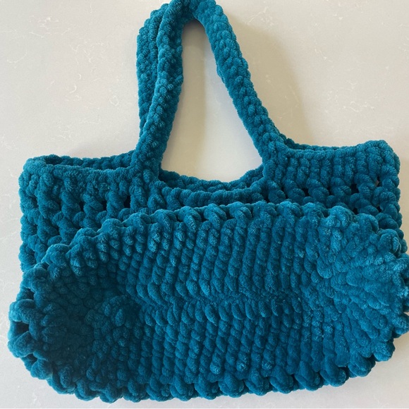 Teal Handmade Crochet Large Plush Tote Bag - Picture 4 of 10